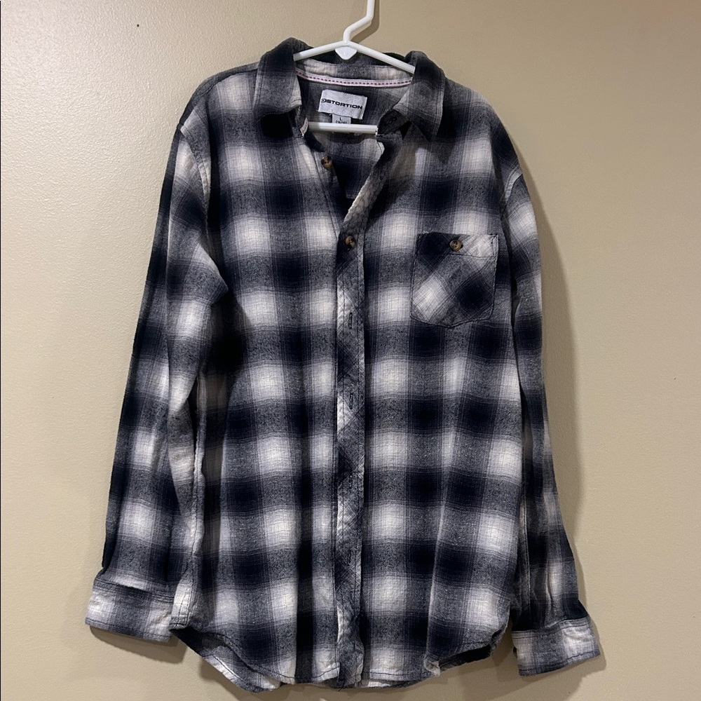 Distortion Black and White Plaid Flannel